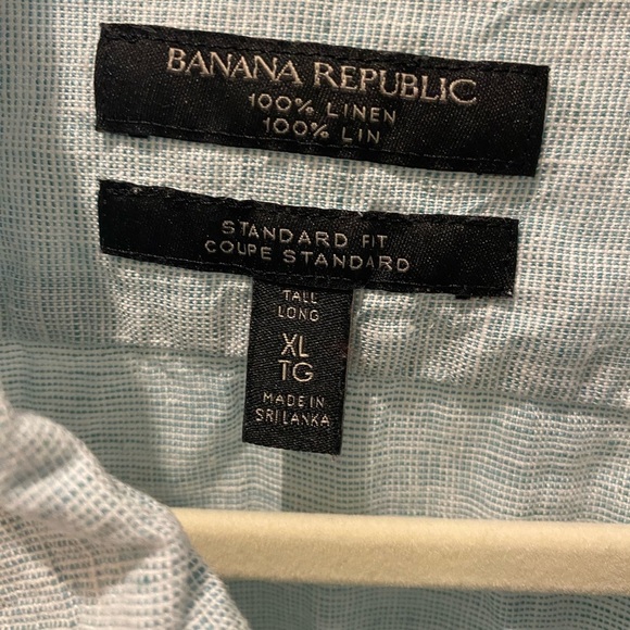 Banana Republic Men's Light Blue Casual Button-Down Shirt - Picture 3 of 6